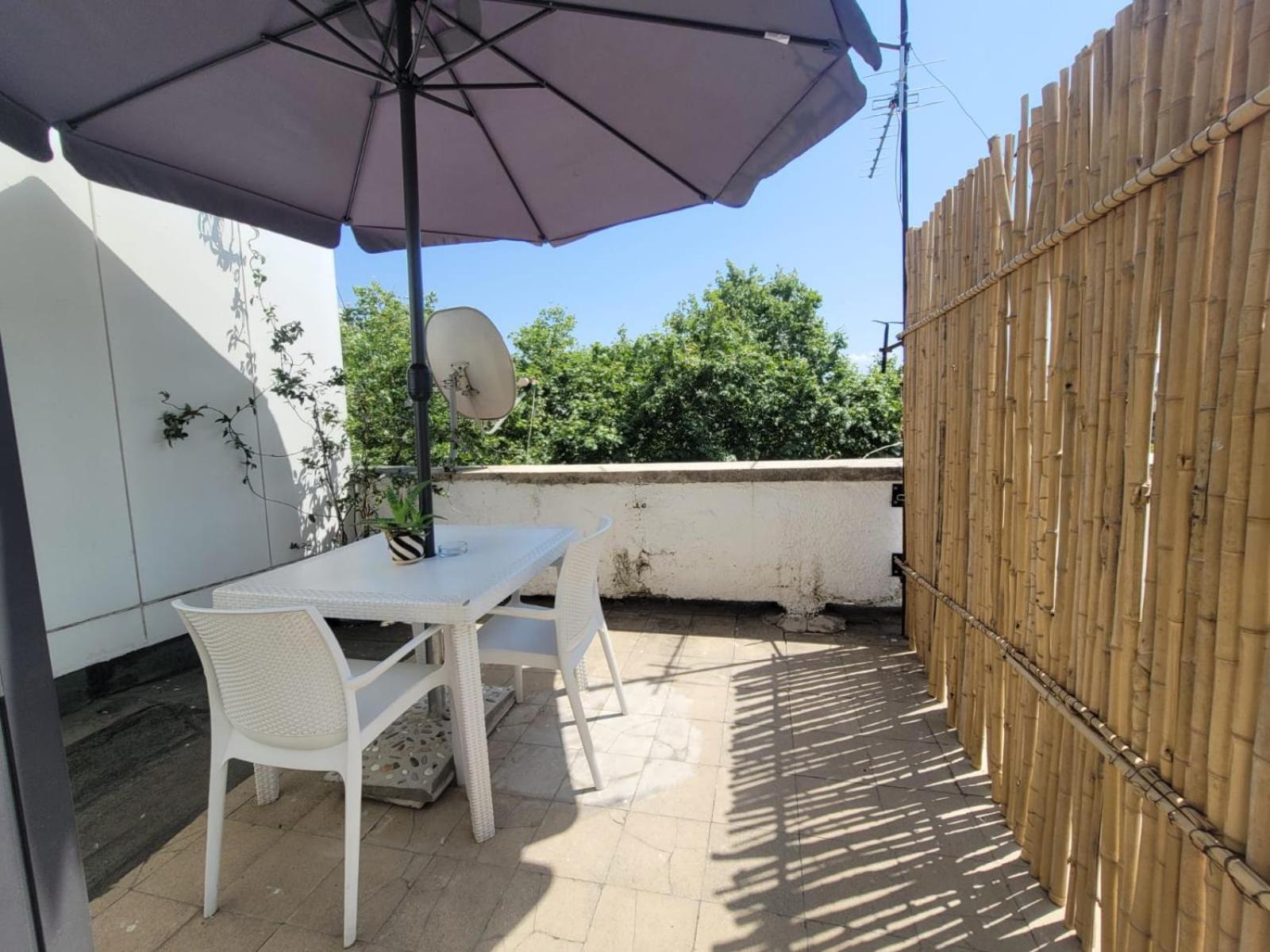 An Apartment With Fireplace Tirana Exterior photo